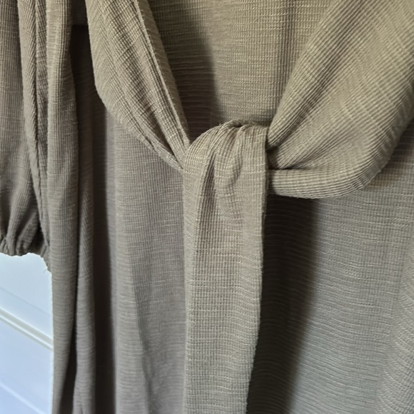 Lionstill XL Olive Long Sleeved Dress - Picture 5 of 10